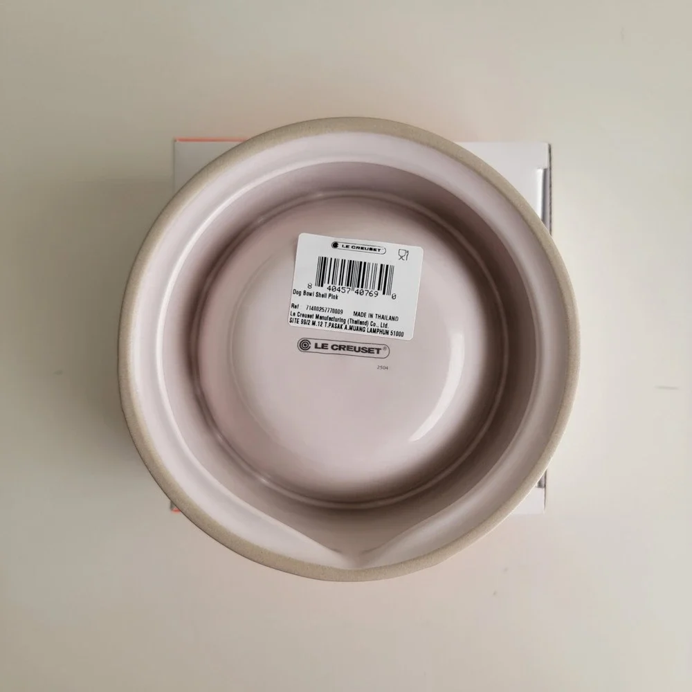 Le Creuset Pet Food and Water Bowl Set of 2 Shell Pink Stoneware 8oz NEW
